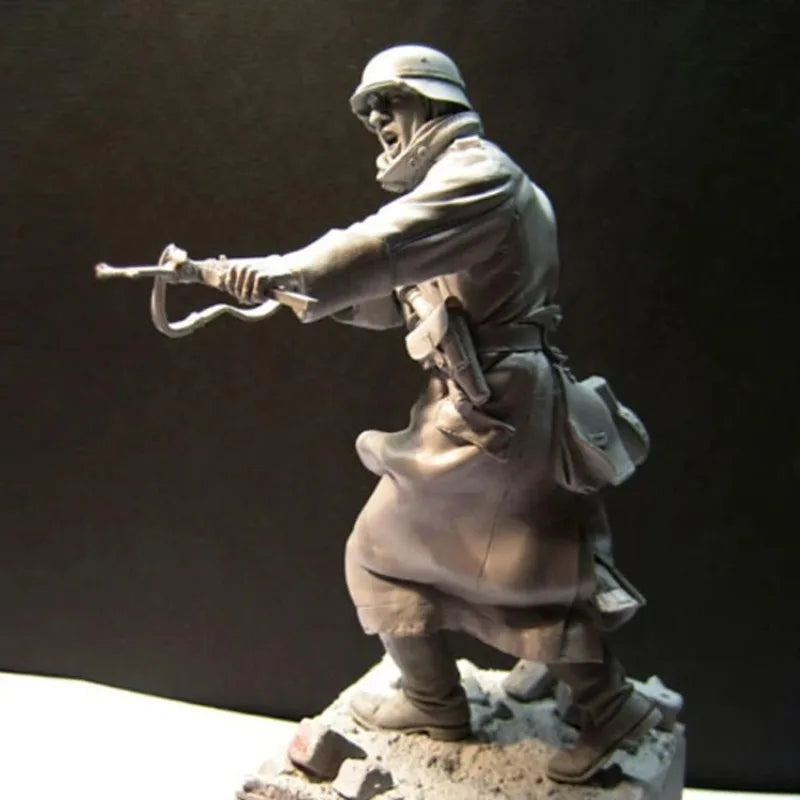 1/16 Scale Diecast Resin Figure Model Kit WWII German Army Corps Soldier Unassembled and Unpainted