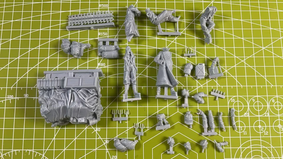 WWII US M4 Sherman Tank Crew Diorama 1/35 Resin Kit - resin model view 3