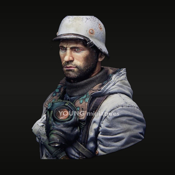 WWII German Soldier with Gas Mask 1/10 Resin Bust Kit