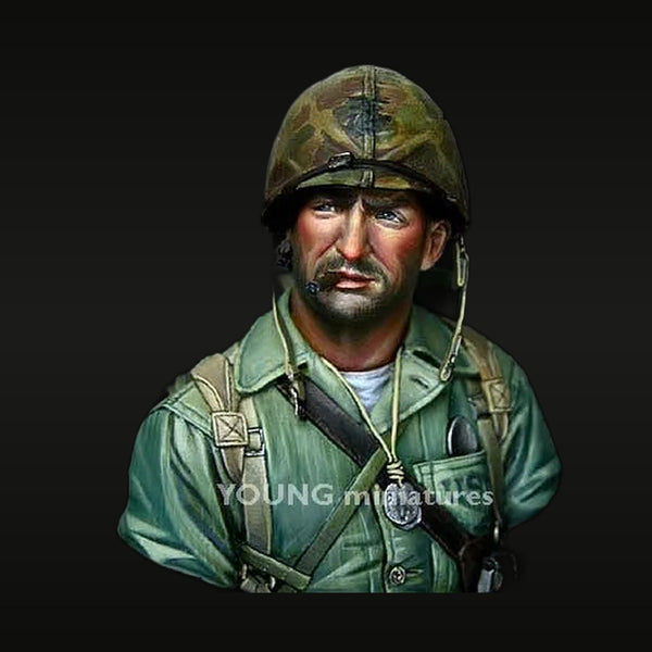 WWII US Marine Bust with M1 Helmet 1/10 Resin Portrait Kit