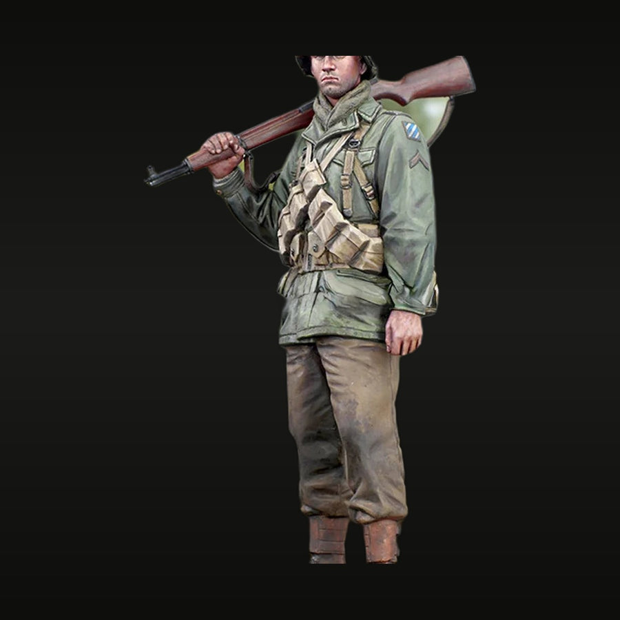 WWII US Army Infantryman with M1 Garand 1/16 Resin Figure Kit - unpainted resin model kit