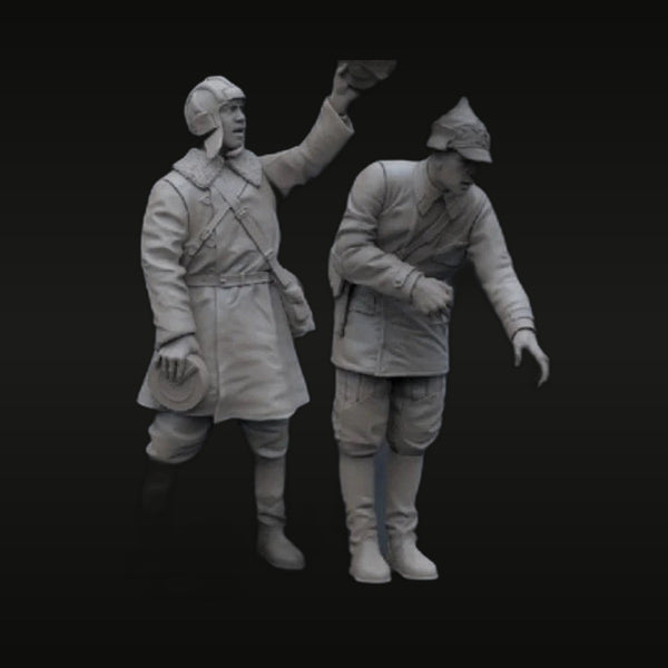 Soviet Tankmen Winter 1933-1938 Winter Uniforms 1/35 Resin Figure Kit