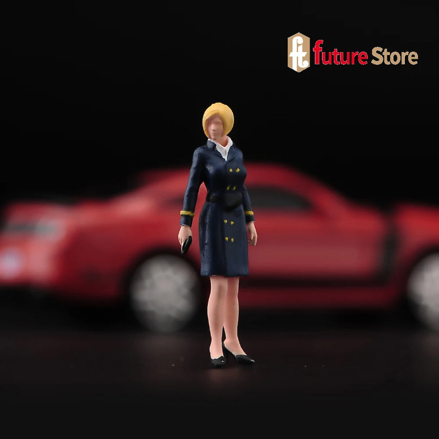 1/87 Scale Professional Woman Figure Resin Model Kit - resin model view 5