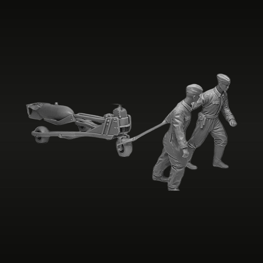 WWII German Luftwaffe Crew Towing Bomb Cart 1/35 Resin Figure Kit - unpainted resin model kit