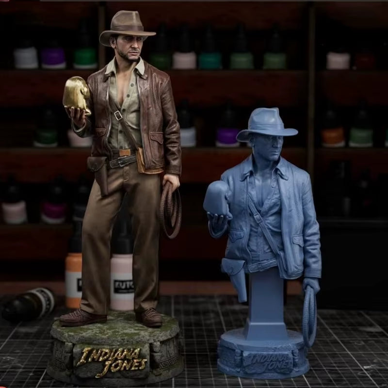 Adventure Archaeologist Explorer Full Figure & Bust Set 1/24 Resin Figure Kit - resin model view 2