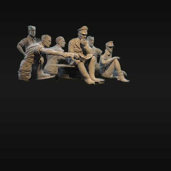 WWII German Tank Crew Planning Scene 6-Figure Set 1/16 Resin Diorama Kit
