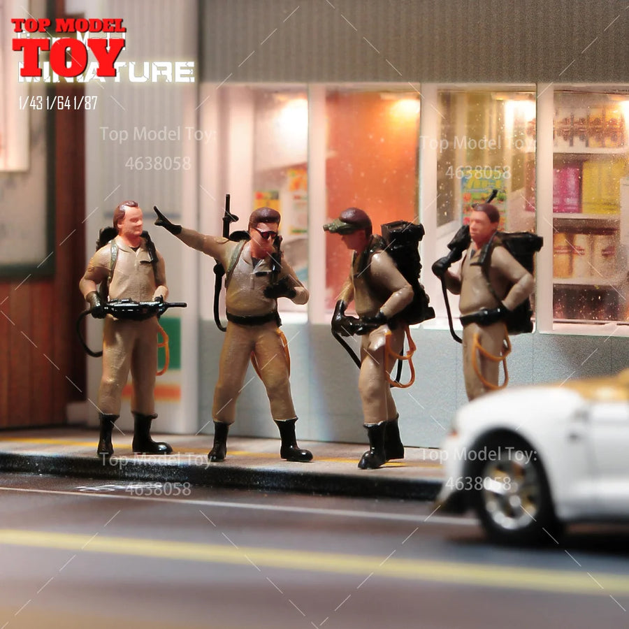 Ghostbusters Team with Proton Packs 4-Figure Set 1/64 Resin Kit - resin model view 4