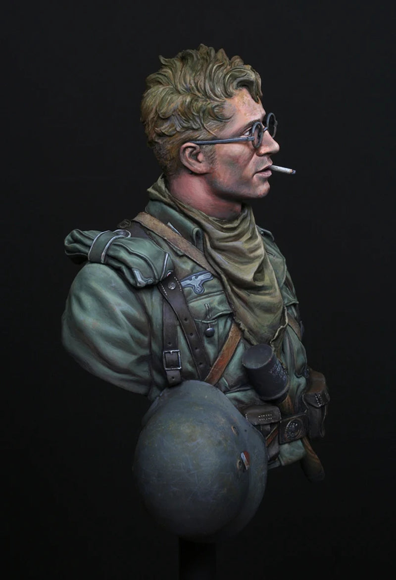 WWII German Wehrmacht Soldier with Glasses and Neck Scarf 1/10 Resin Bust Kit - resin model view 3