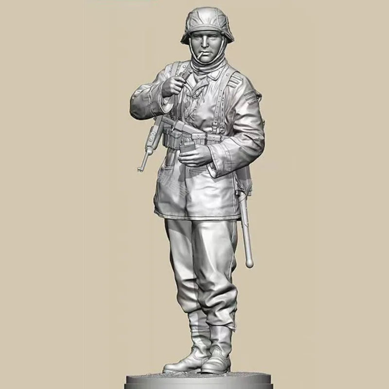 1/16 Casting Resin Model Assembly Kit, Resin Soldier Commander, Unpainted and Requires Assembly