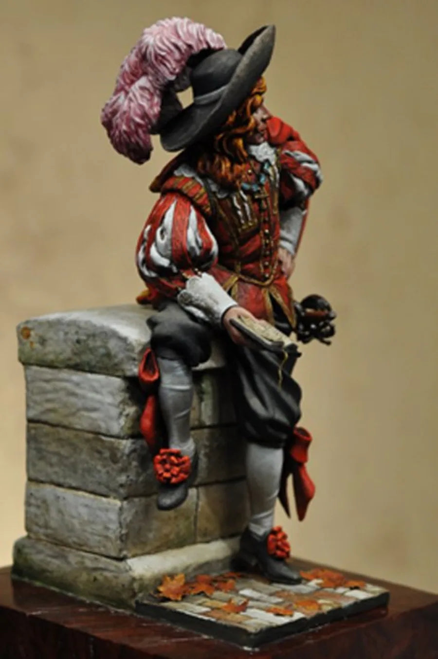 Renaissance Cavalier with Feathered Hat 75mm Resin Bust Kit - resin model view 2