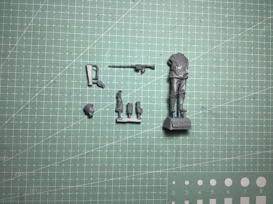 1/35 Resin Model Figure Gk，Unassembled and Unpainted Kit