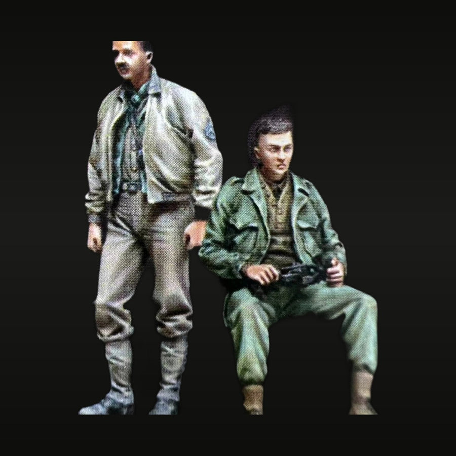 WWII US Tank Crew 1944-1945 Standing & Seated 1/35 Resin Figure Set - unpainted resin model kit