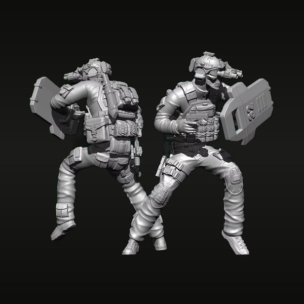 Modern US Soldier with Ballistic Shield 75mm Resin Figure Set (2)
