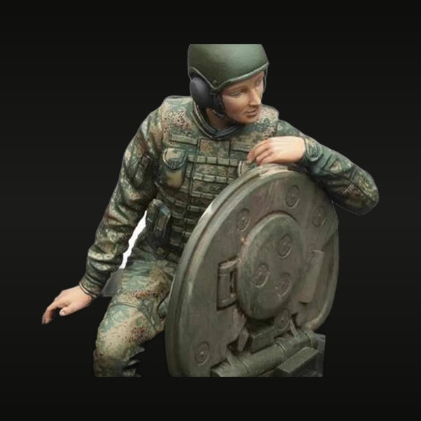 Modern Female Soldier with Tactical Gear Tank Hatch 1/16 Resin Figure Kit