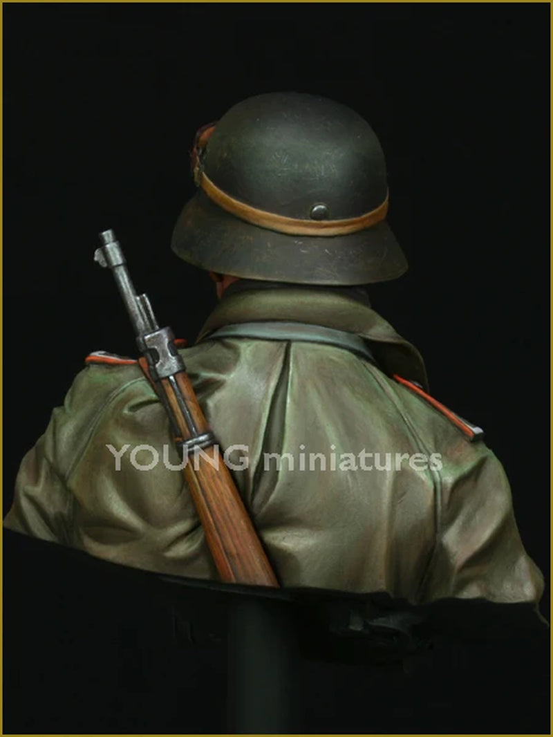 WWII German Infantry Soldier with K98 Rifle 1/10 Resin Bust - resin model view 4