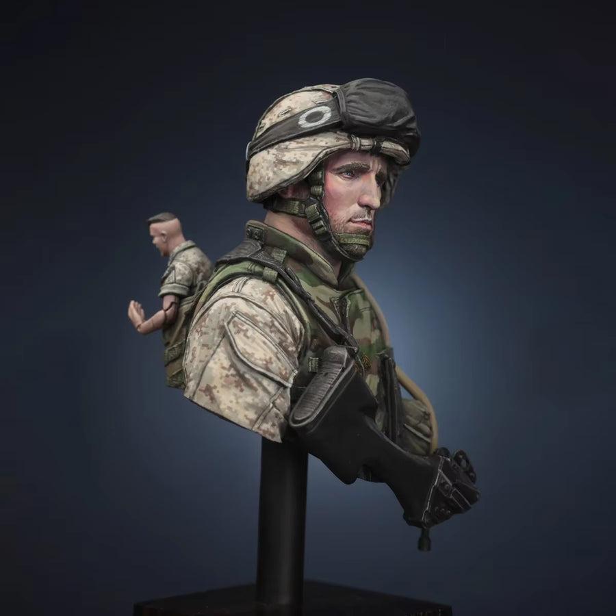 Modern US Soldier Desert DCU Digital Camouflage 1/10 Resin Bust - resin model view 4