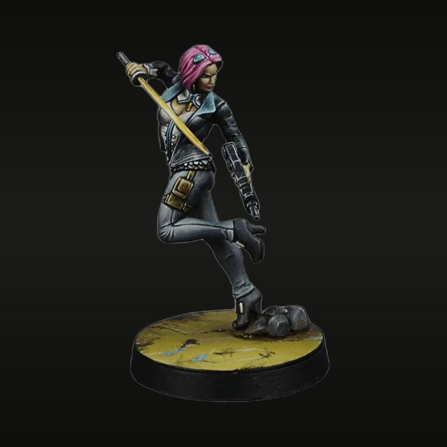 Cyberpunk Female Warrior with Poleaxe Purple Hair 28mm Resin Figure Kit - unpainted resin model kit