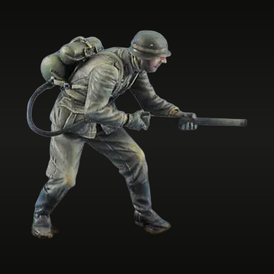 WWI German Soldier with Flammenwerfer Flamethrower 1/35 Resin Figure - unpainted resin model kit
