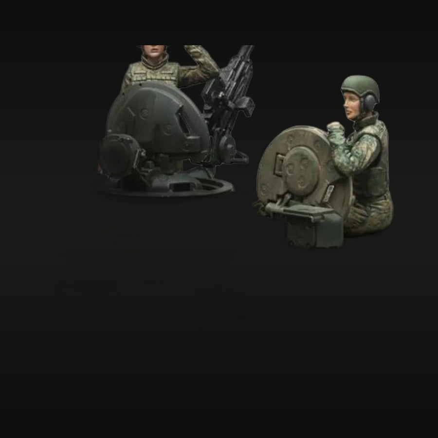 Modern Female Tank Crew with Weapon Mounts Set of 2 1/16 Resin Figure Kit - unpainted resin model kit