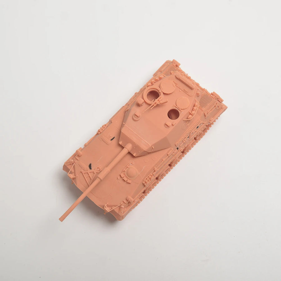 Cold War Era Leopard 1 Main Battle Tank 1/48 Resin Vehicle Kit - resin model view 2