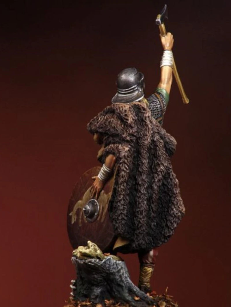1/24 Scale Resin Figure Model Kits Ancient Figure Hobby Miniature Germanic Roman Warrior Unassembled and Unpainted