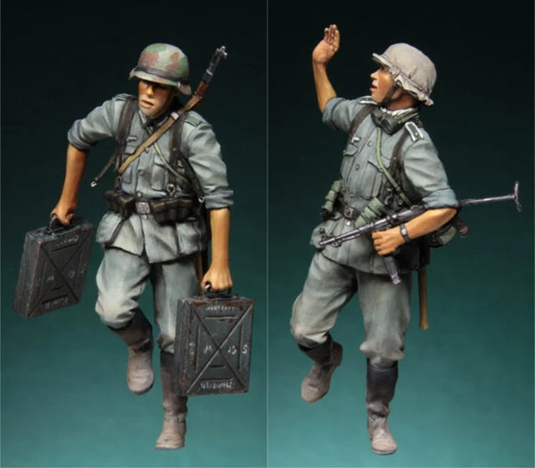 WWII German NCO & Ammo Carrier with Kar98k & MP40 1/35 Resin Figure Kit