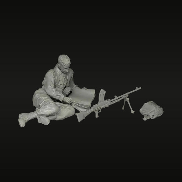 WWII British Bren Gunner Seated 1/35 Resin Figure Kit