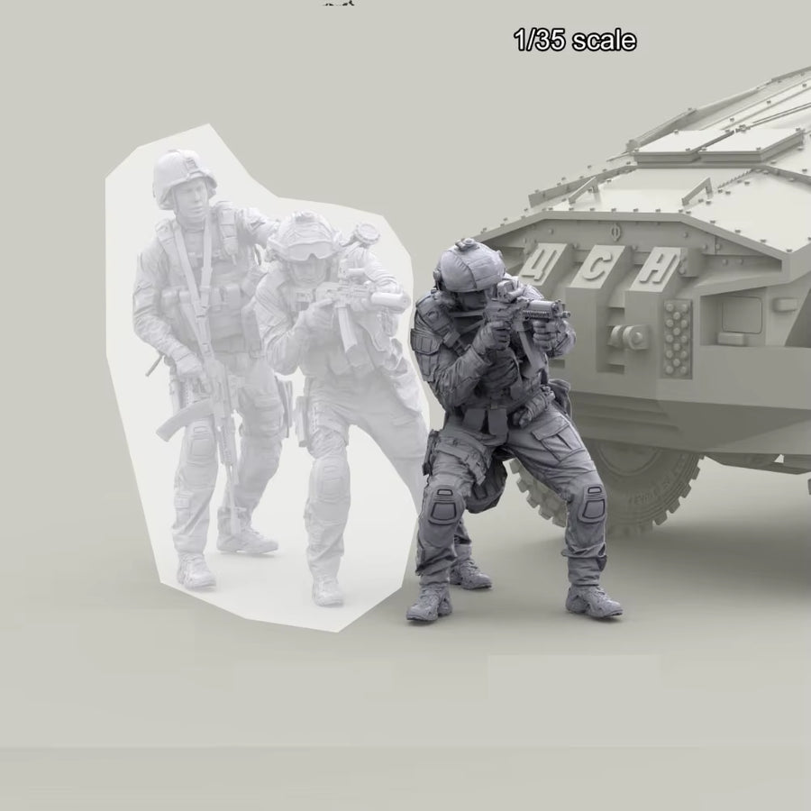 Modern US Special Operations Soldier with M4 1/35 Resin Figure Kit - resin model view 2