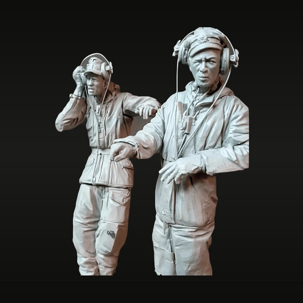 WWII German Panzer Crewmen with Headsets 2-Figure Set 1/35 Resin Kit