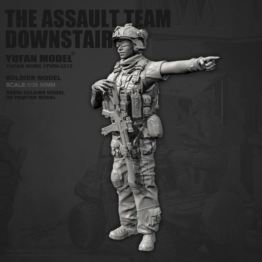 Modern US Special Forces Operator Pointing M4 1/35 Resin Figure Kit - resin model view 2