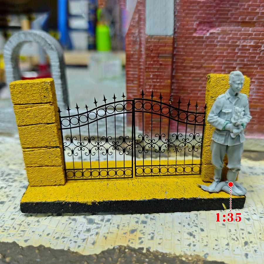 1/35 Victorian Wrought Iron Gate (Resin Terrain) - resin model view 5