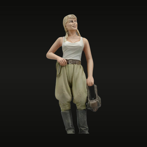 Soviet Tank Crew Female Soldier 1/35 Resin Figure Kit