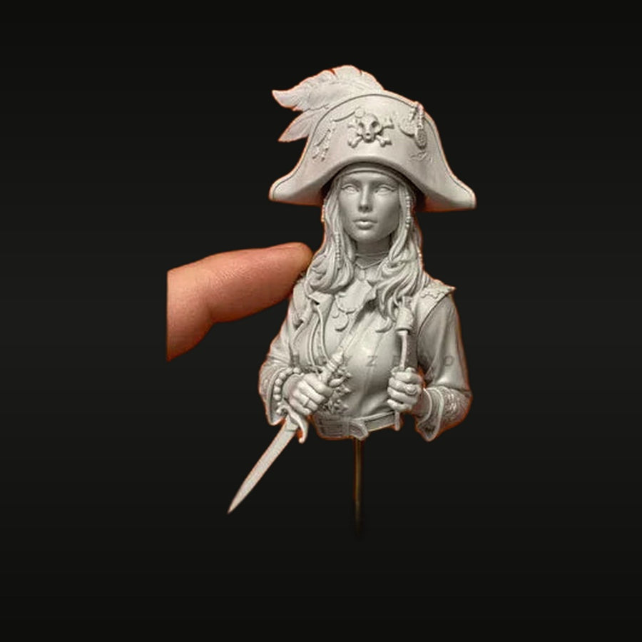 Female Pirate Captain Isabel with Cutlass 1/12 Resin Bust - unpainted resin model kit