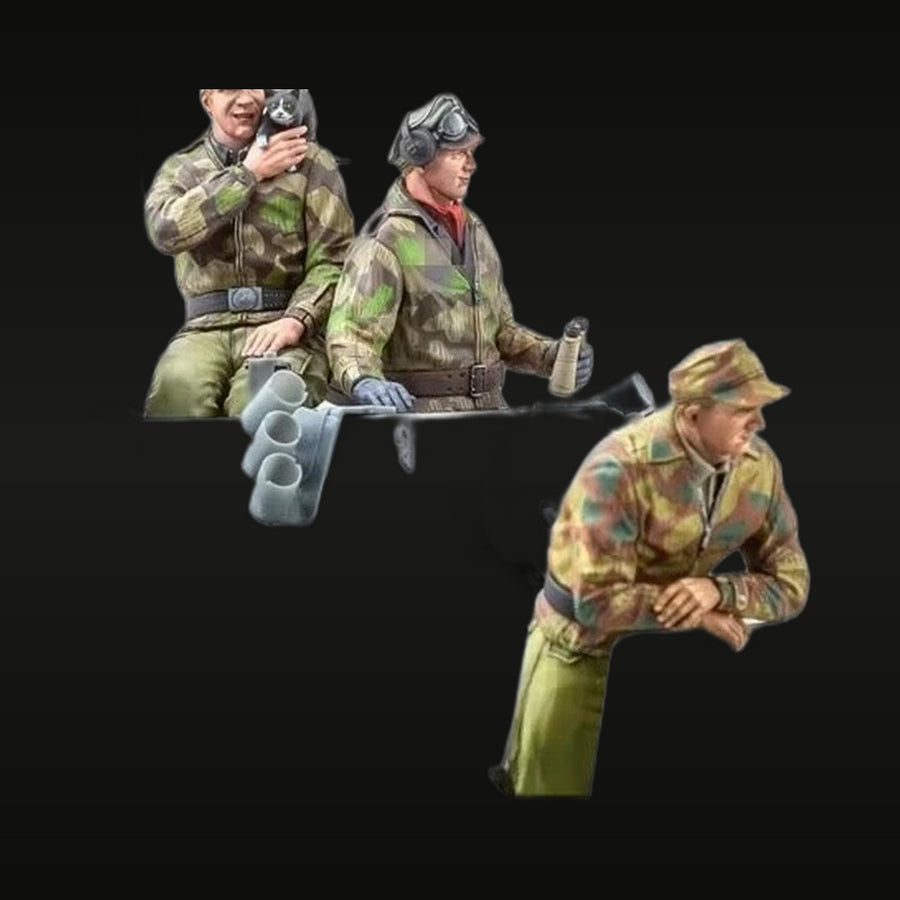 WWII German Tank Crew 3-Figure Set 1/16 Scale Resin Kit - unpainted resin model kit