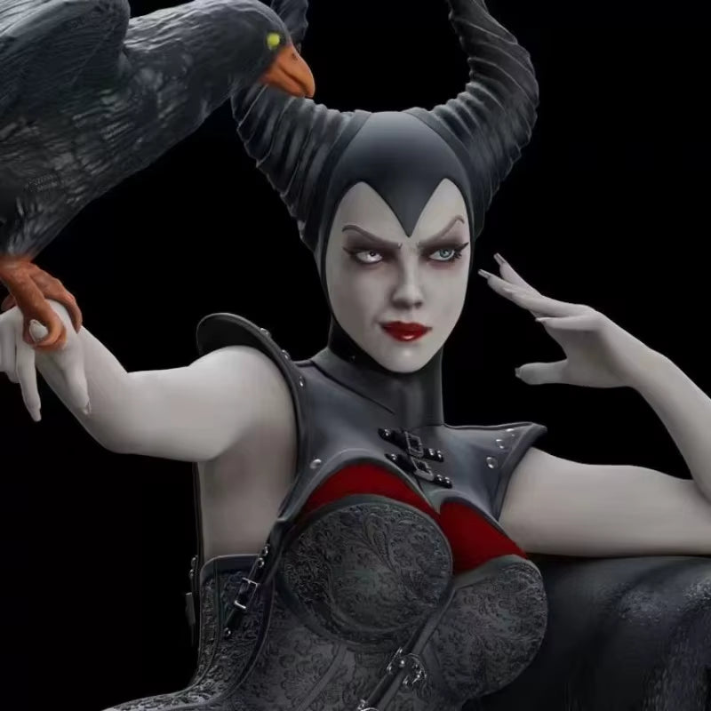 Fantasy Maleficent Dark Sorceress with Horned Headdress 1/24 Resin Bust Kit - resin model view 2