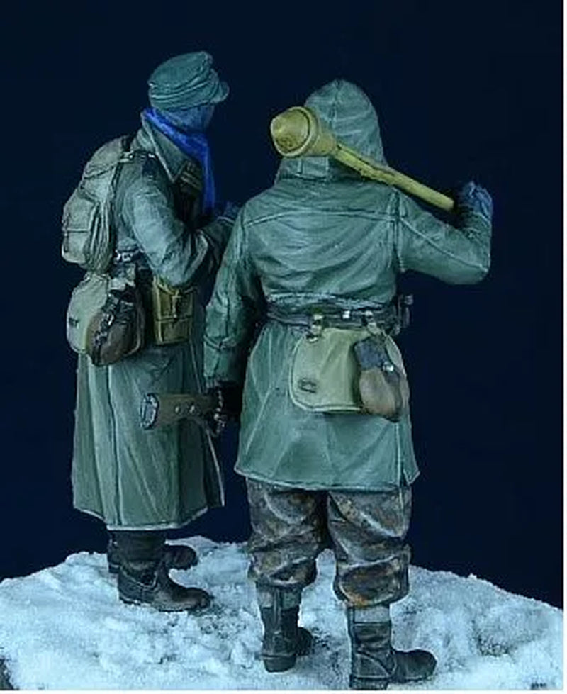 WWII German Panzer Grenadier Winter 1943 1/35 Resin Figure Set - resin model view 4