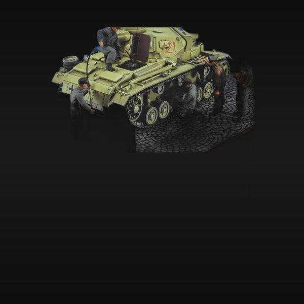 WWII German Panzer IV Tank Crew Maintenance Diorama 1/35 Resin Set