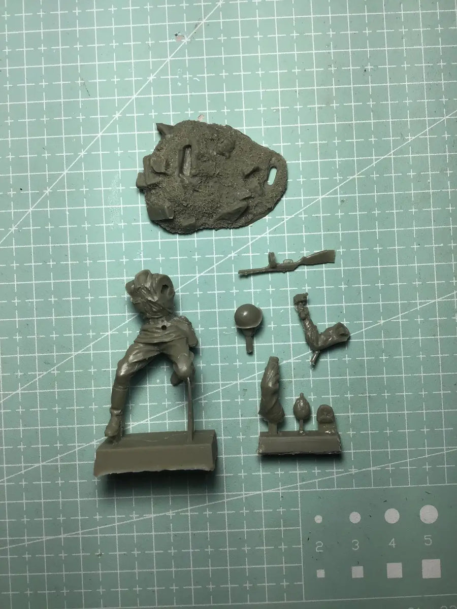 1/35 Resin Model Figure GK， Unassembled and Unpainted Kit