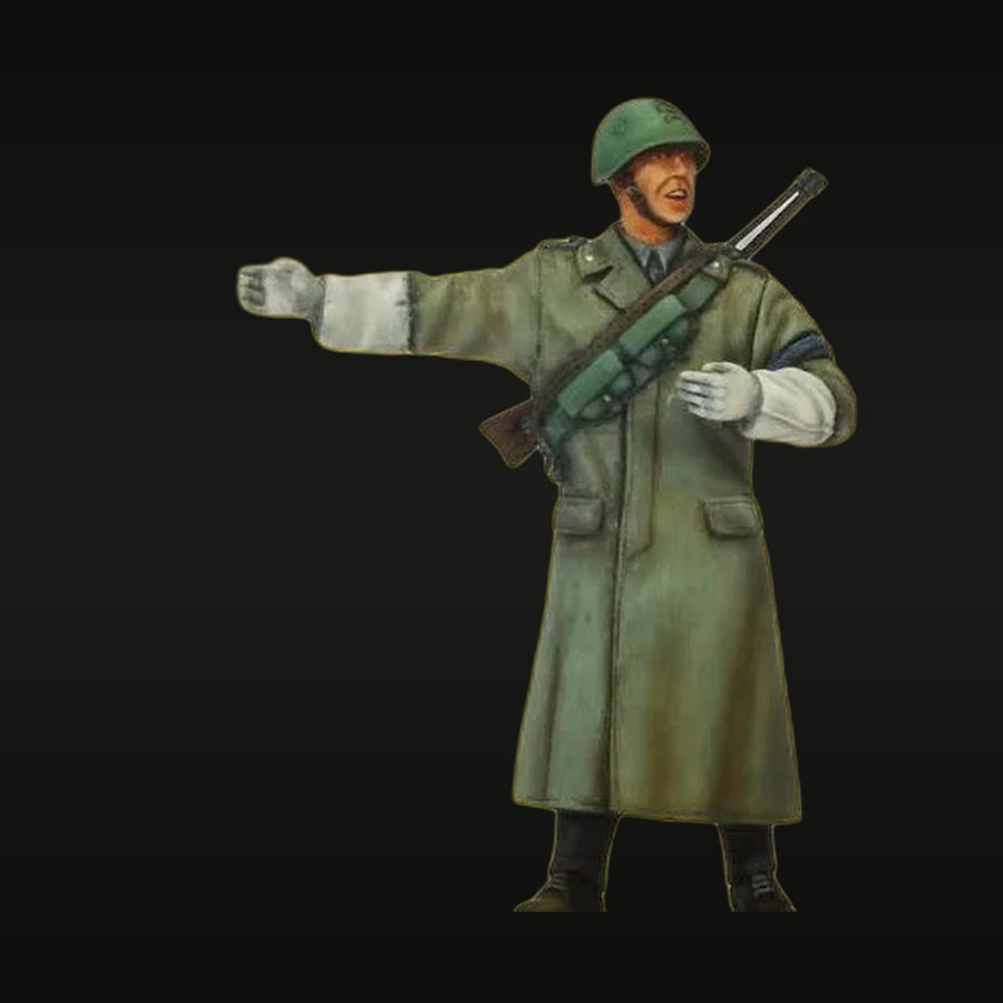 WWII Soviet Soldier Greatcoat Raised Arm 1/35 Resin Figure - unpainted resin model kit