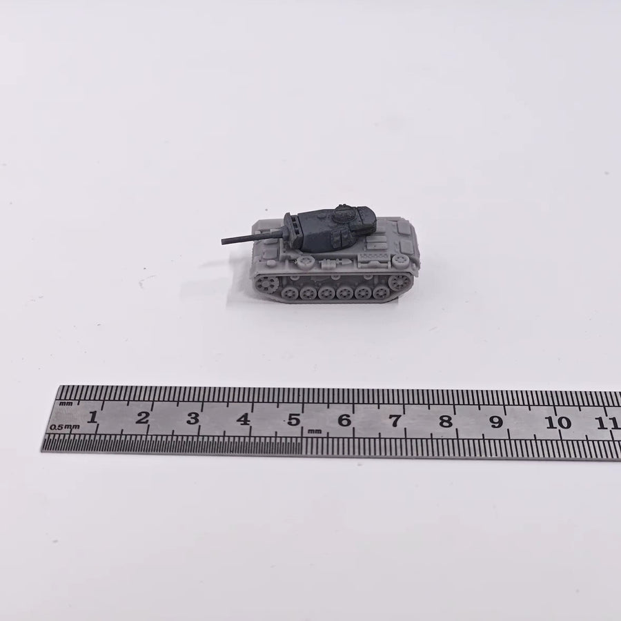 WWII German Panzer III Medium Tank 1/72 Resin Vehicle Kit - unpainted resin model kit