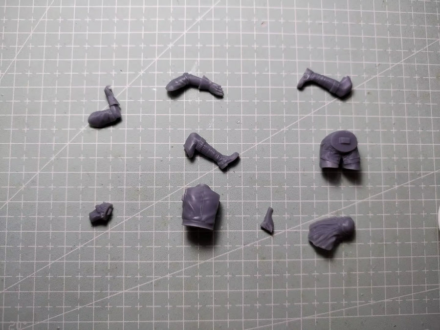 1/35 Resin Model Figure Gk，British Soldier , Unassembled and Unpainted Kit