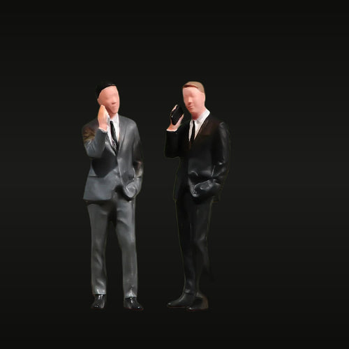 Modern Businessman in Leather Jacket 1/24 Resin Figure