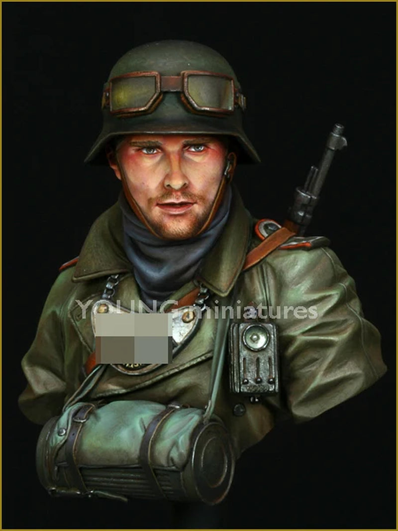 WWII German Infantry Soldier with K98 Rifle 1/10 Resin Bust - unpainted resin model kit