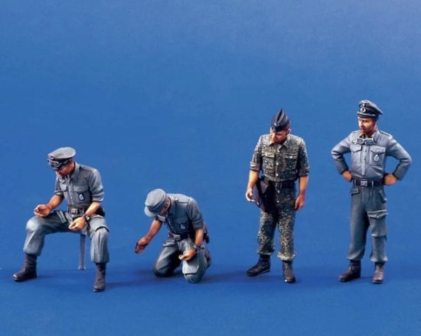 WWII German Panzer Crew 4-Figure Set 1/35 Resin Kit