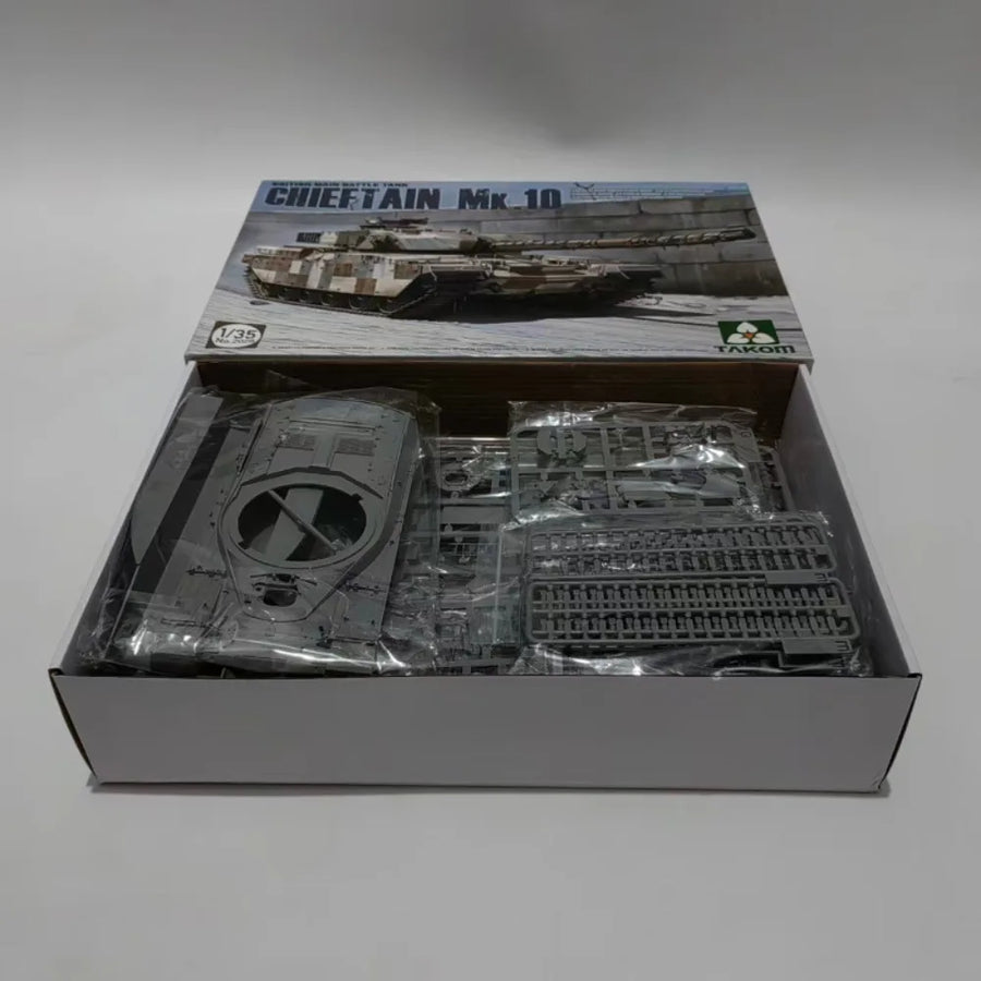Modern Israeli Heavy Armored Personnel Carrier Desert Camo 1/35 Resin Vehicle Kit - resin model view 4