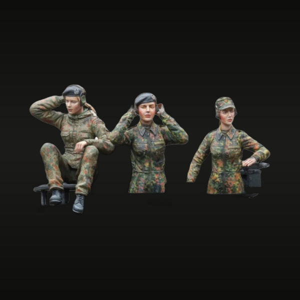 Modern German Bundeswehr Female Soldiers Flecktarn 1/16 Resin Figure Set