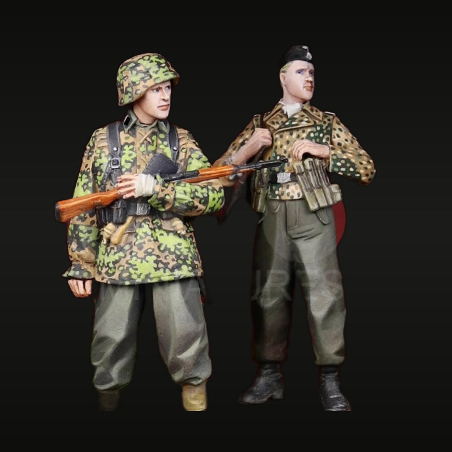 WWII German Infantry Kar98k & MP40 1/35 Resin Figure Set - unpainted resin model kit