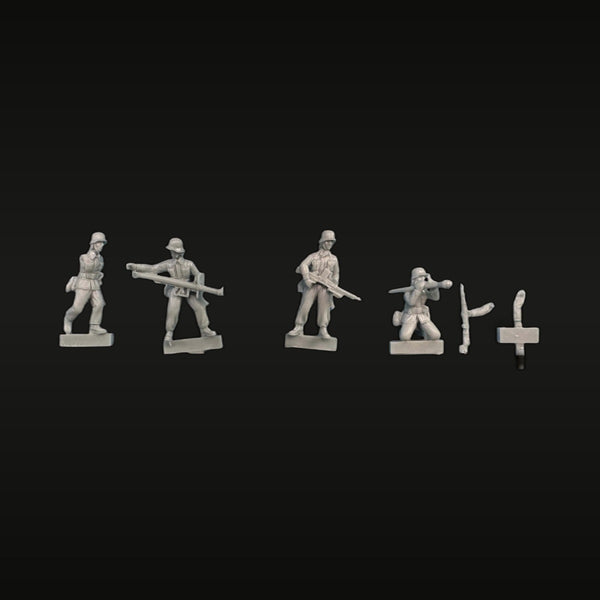 WWII German Grenadiers Squad with Panzerfaust 1/72 Resin Figure Kit