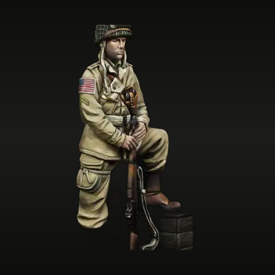 WWII US Army Sergeant with M1 Garand Seated 1/35 Resin Figure Kit - unpainted resin model kit
