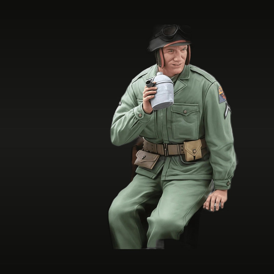 WWII US Army Air Forces Pilot with Flying Helmet 1/16 Resin Figure Kit - unpainted resin model kit